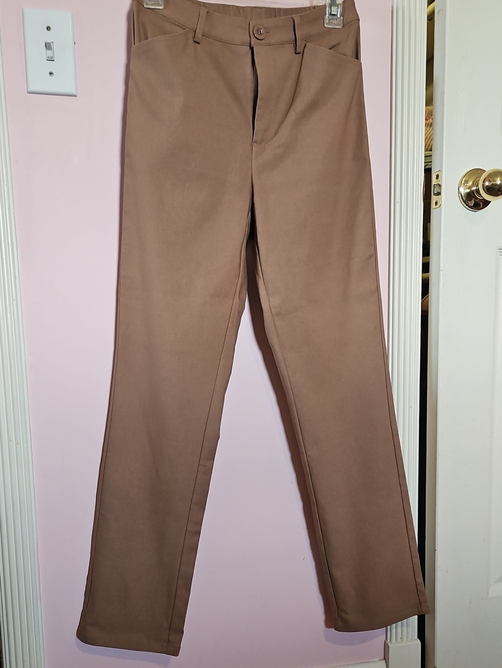 HALARA Women's Straight-Leg Chinos in Brown